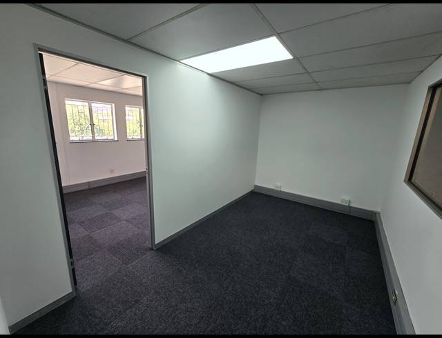 420M² WAREHOUSE TO LET IN MEADOWDALE